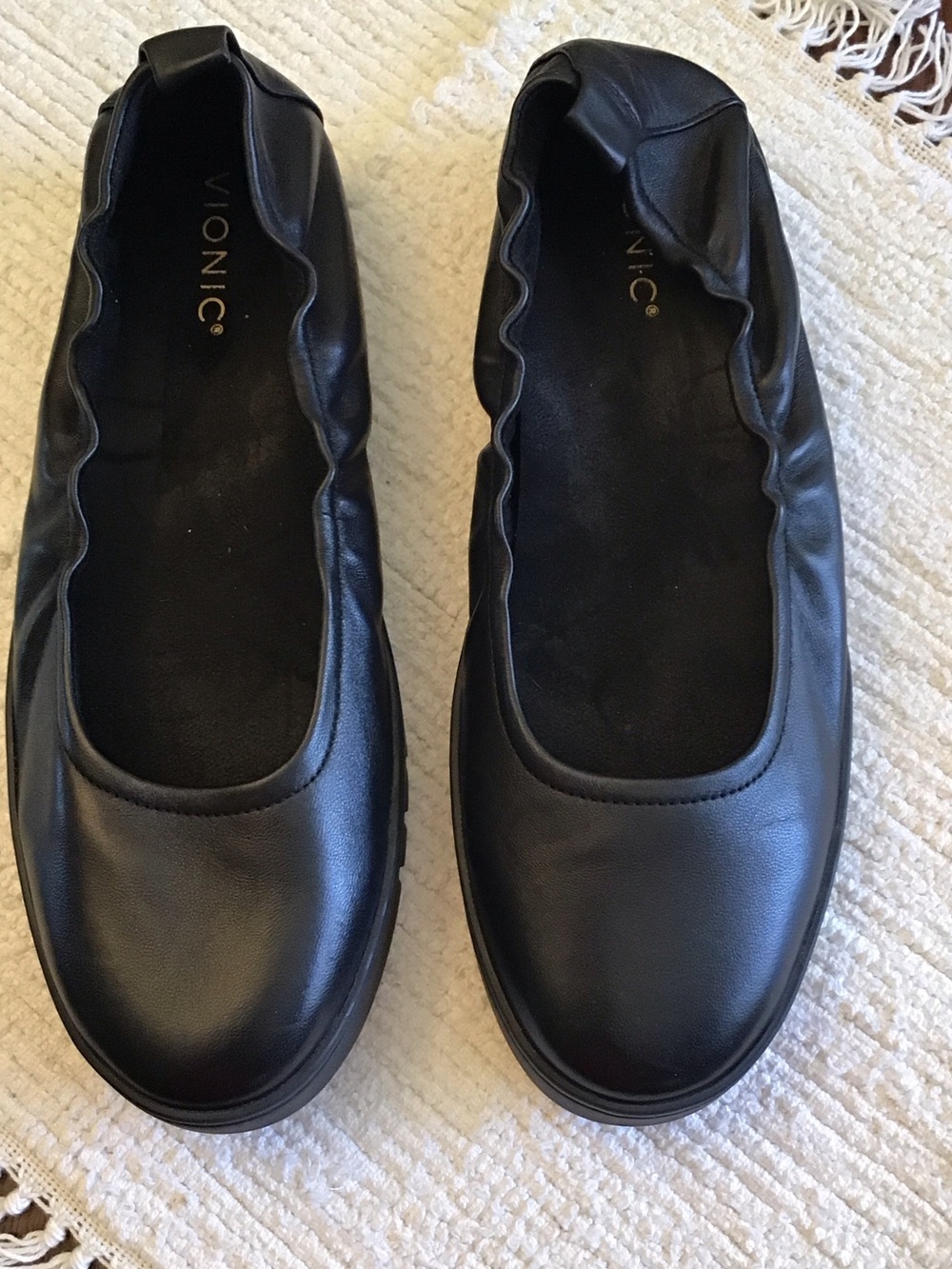 Vionic Black Women's Elastic-Back Slip-On Flats